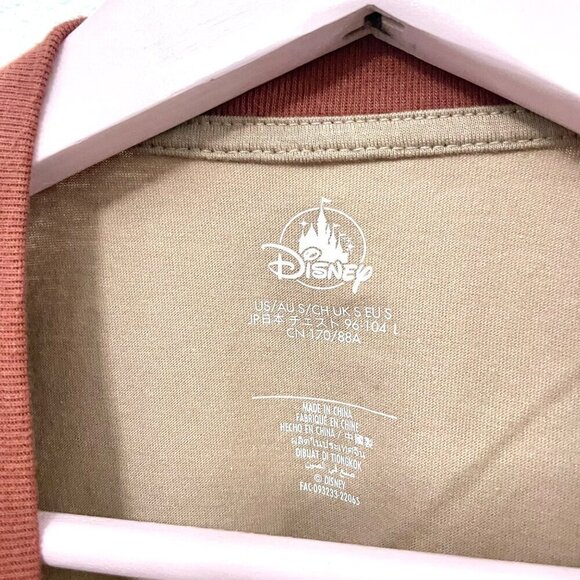 Disney Parks Haunted Mansion Is This Room Actually Stretching Short Sleeve Tee S - Picture 2 of 4